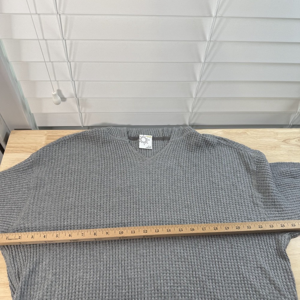 OFFLINE by Aerie Sweater Womens M Gray Waffle Knit Hooded Hi-Low Hem Thumbholes - Picture 11 of 13